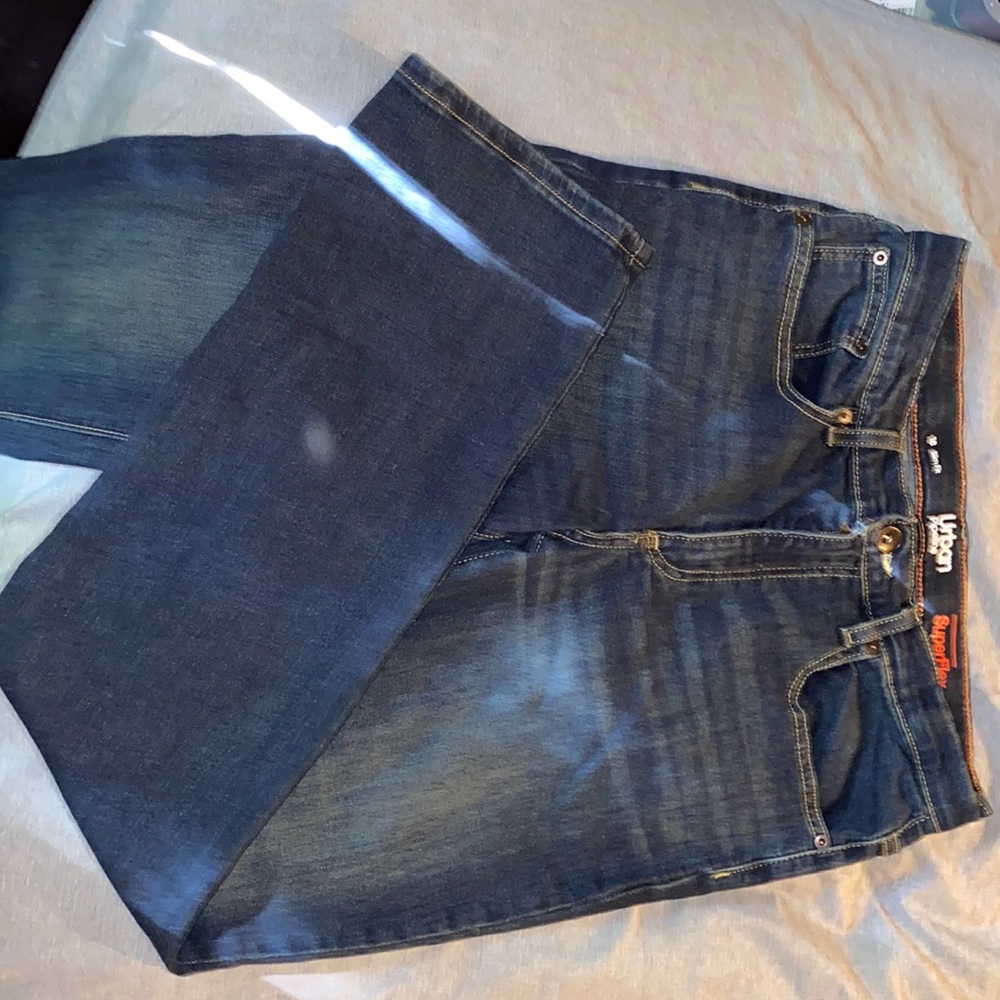 Urban woman jeans